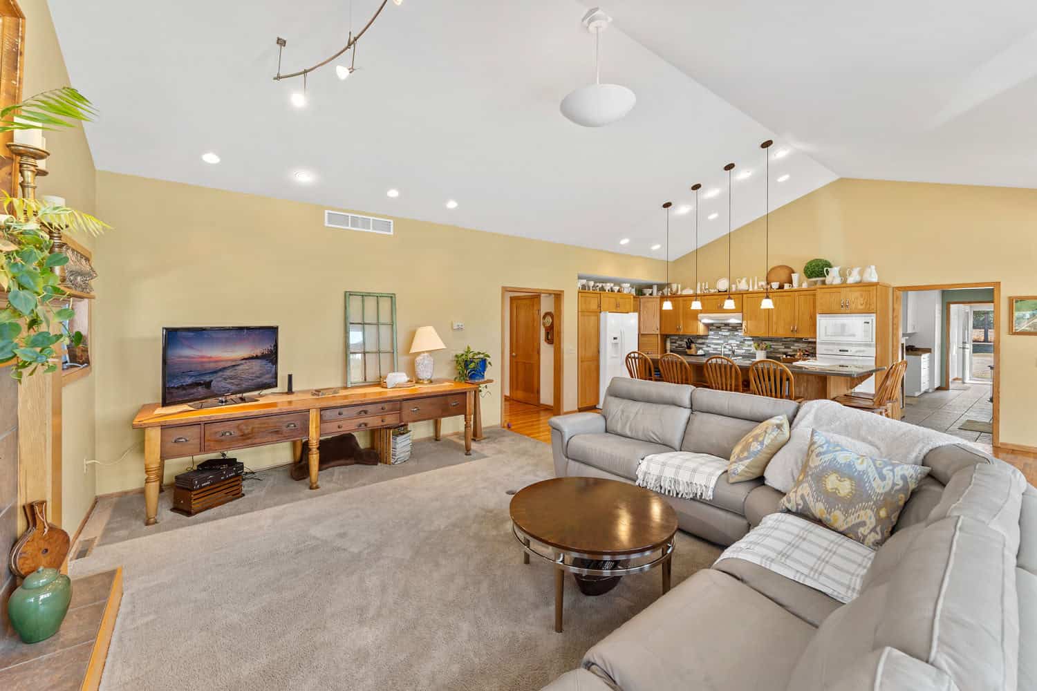 Country Living in Prairie du Sac, WI on 44 Stunning Acres