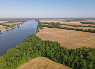 RIVERFRONT LEGACY FARM | 700 ACRES ± | LAND FOR SALE IN TN