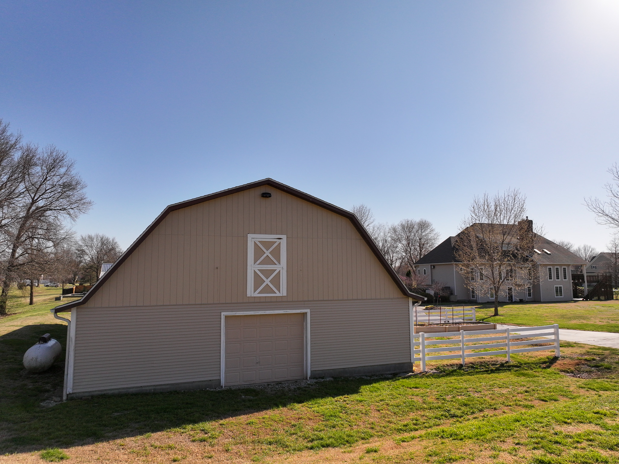 304 REAVLEY DR, LAMAR, MO, 64759-1003