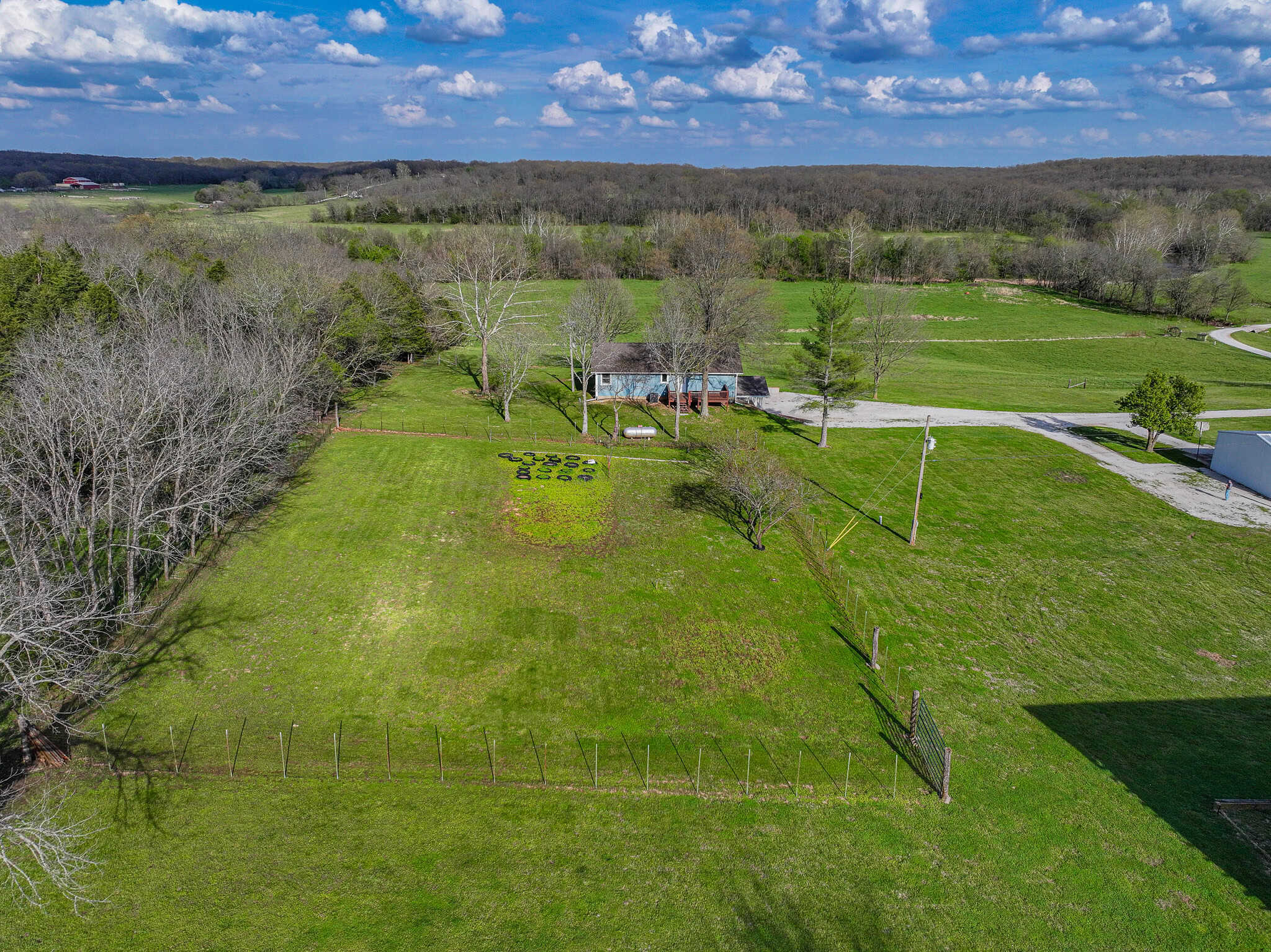 Home on acreage for sale Collins MO