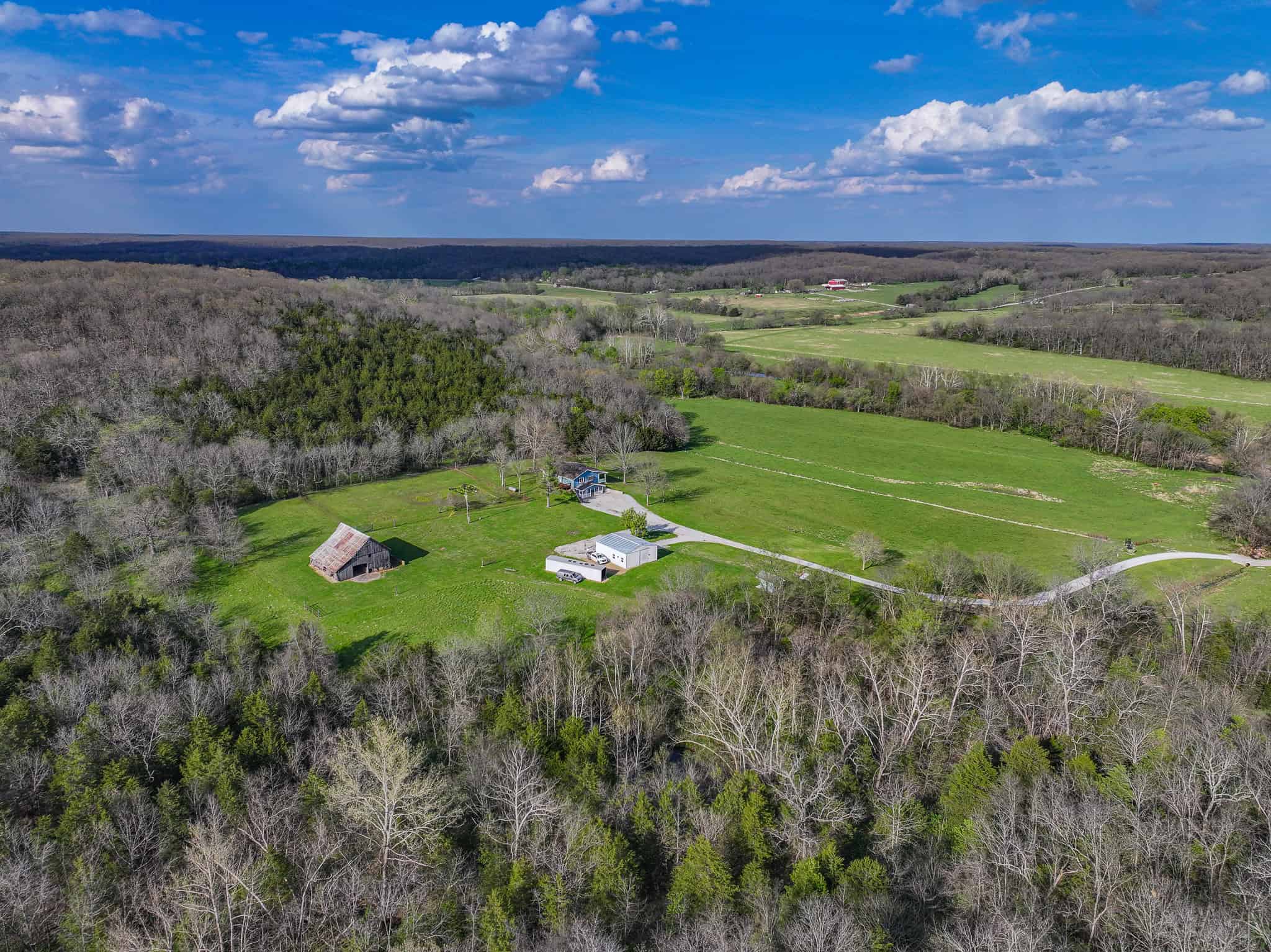 Home on acreage for sale Collins MO