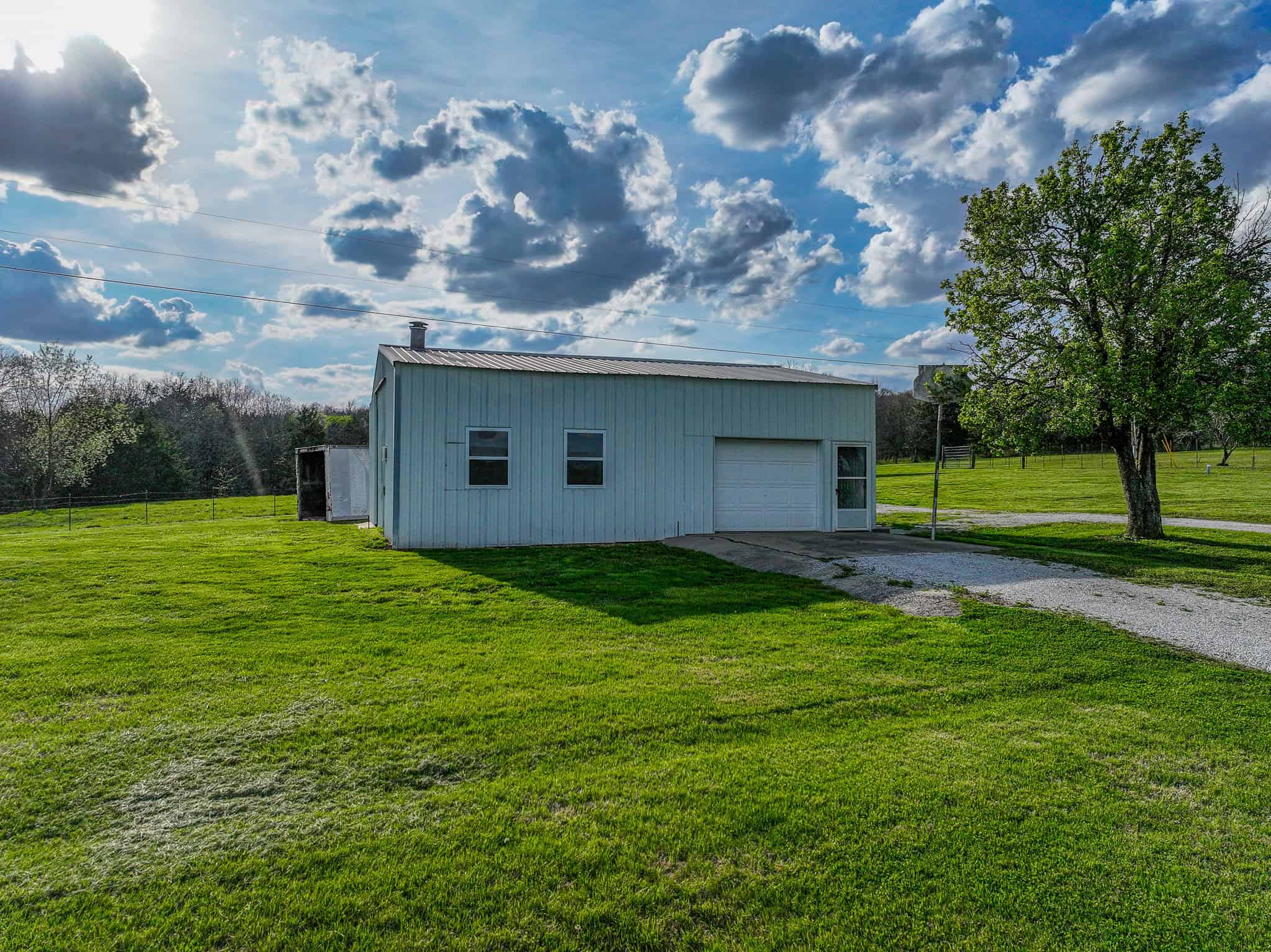 Home on acreage for sale Collins MO