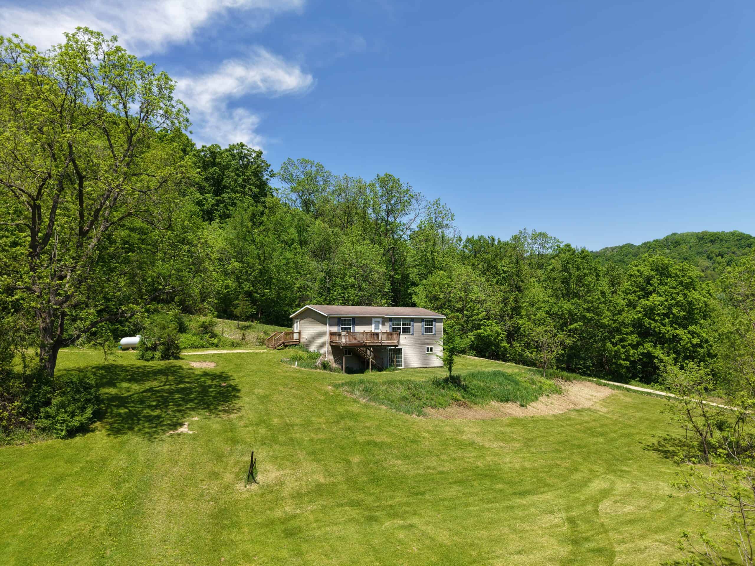 SW Wisconsin Country Home, 30.53 Wooded Acres (Driftless Region)