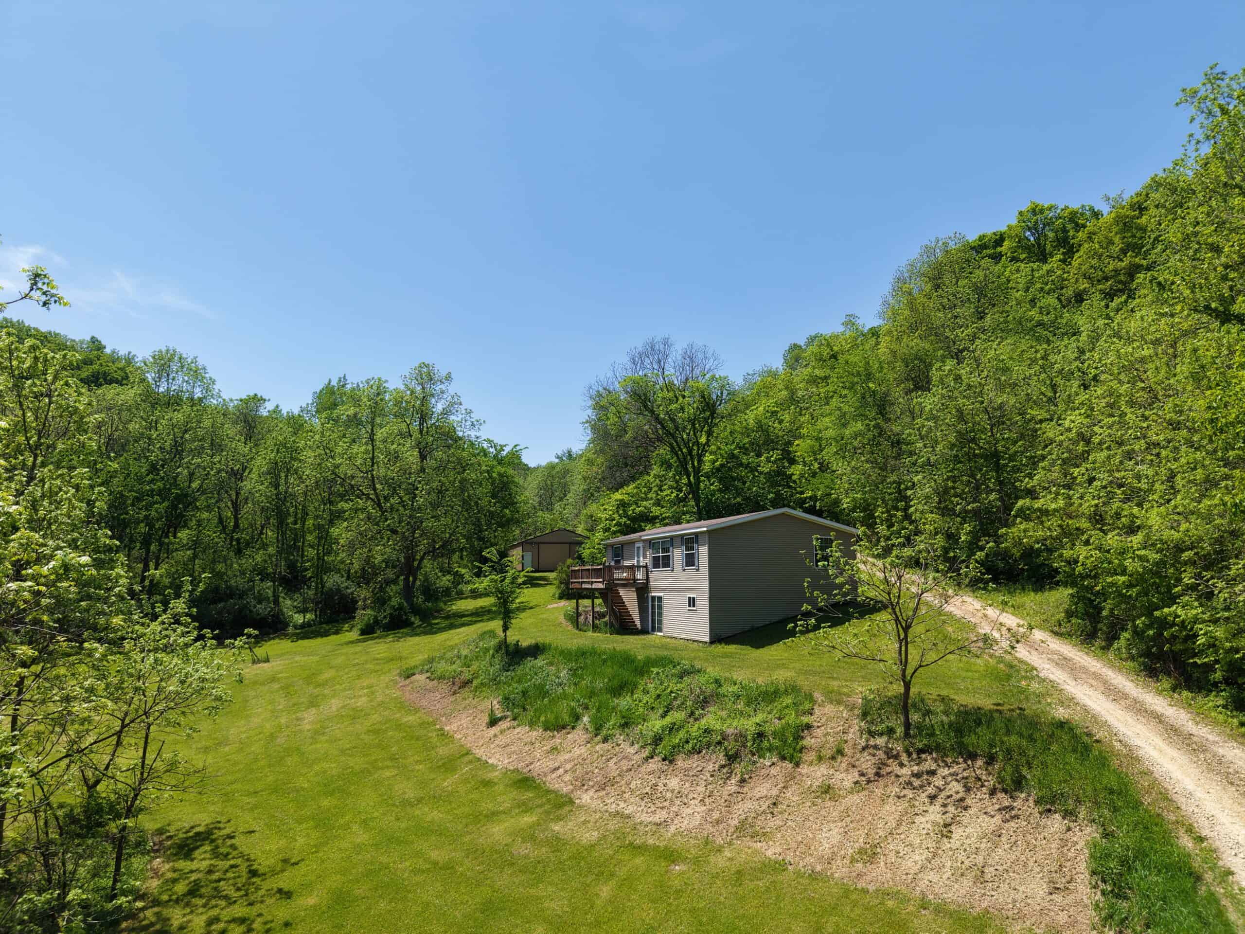 SW Wisconsin Country Home, 30.53 Wooded Acres (Driftless Region)