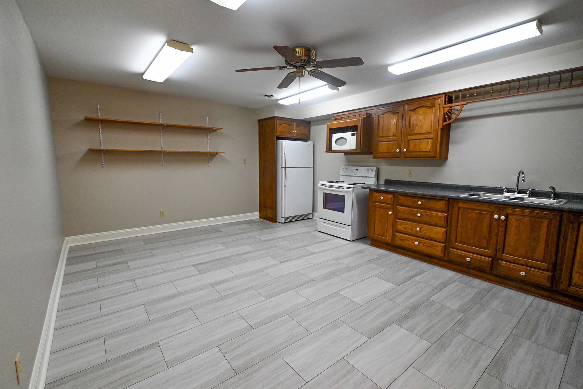 Home on acreage for sale Collins MO