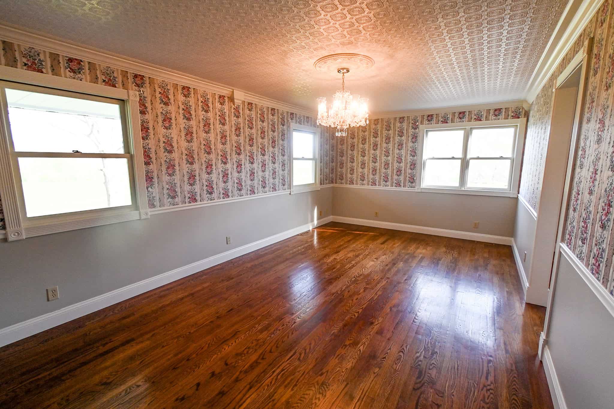 Home on acreage for sale Collins MO