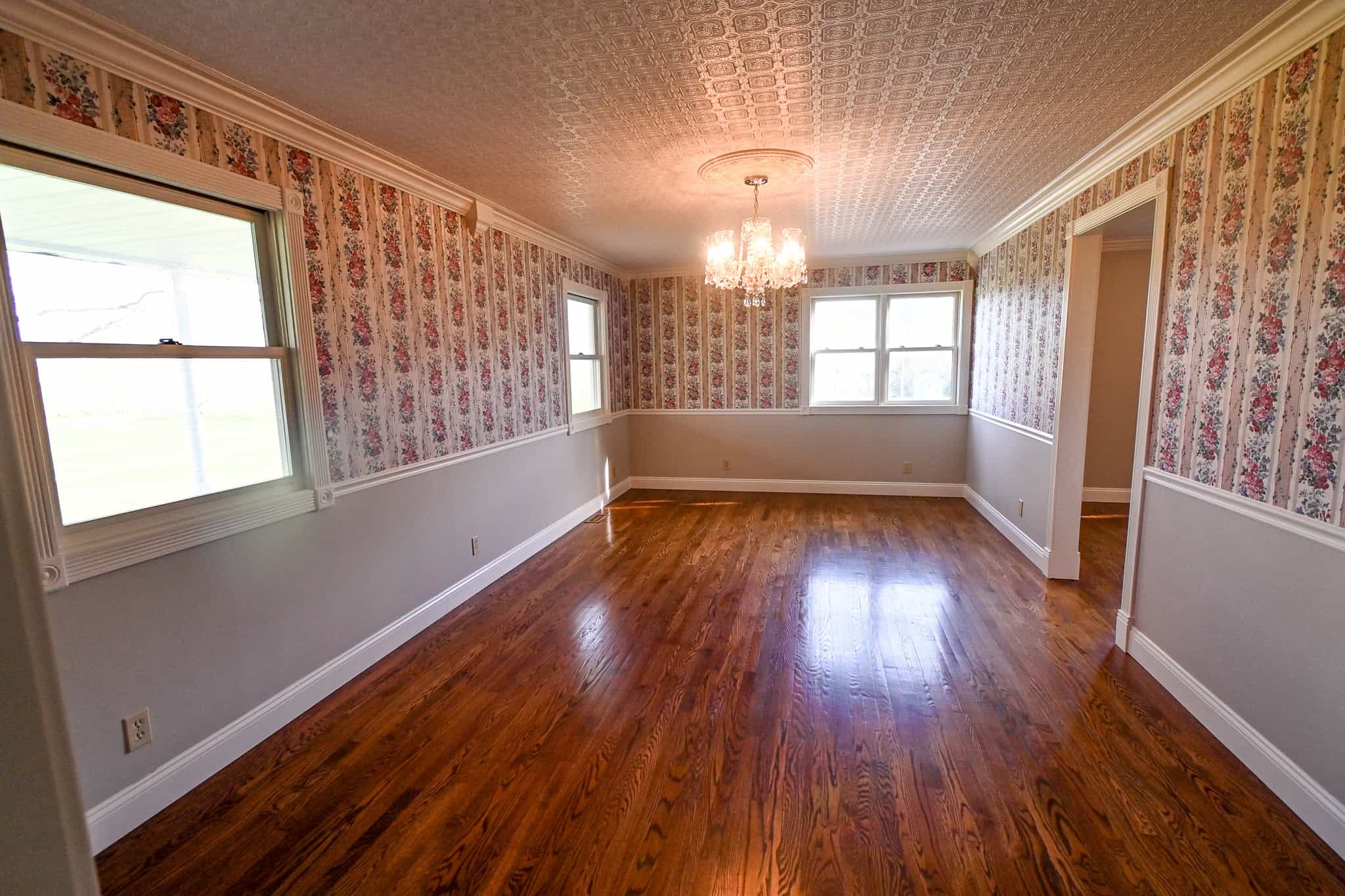 Home on acreage for sale Collins MO