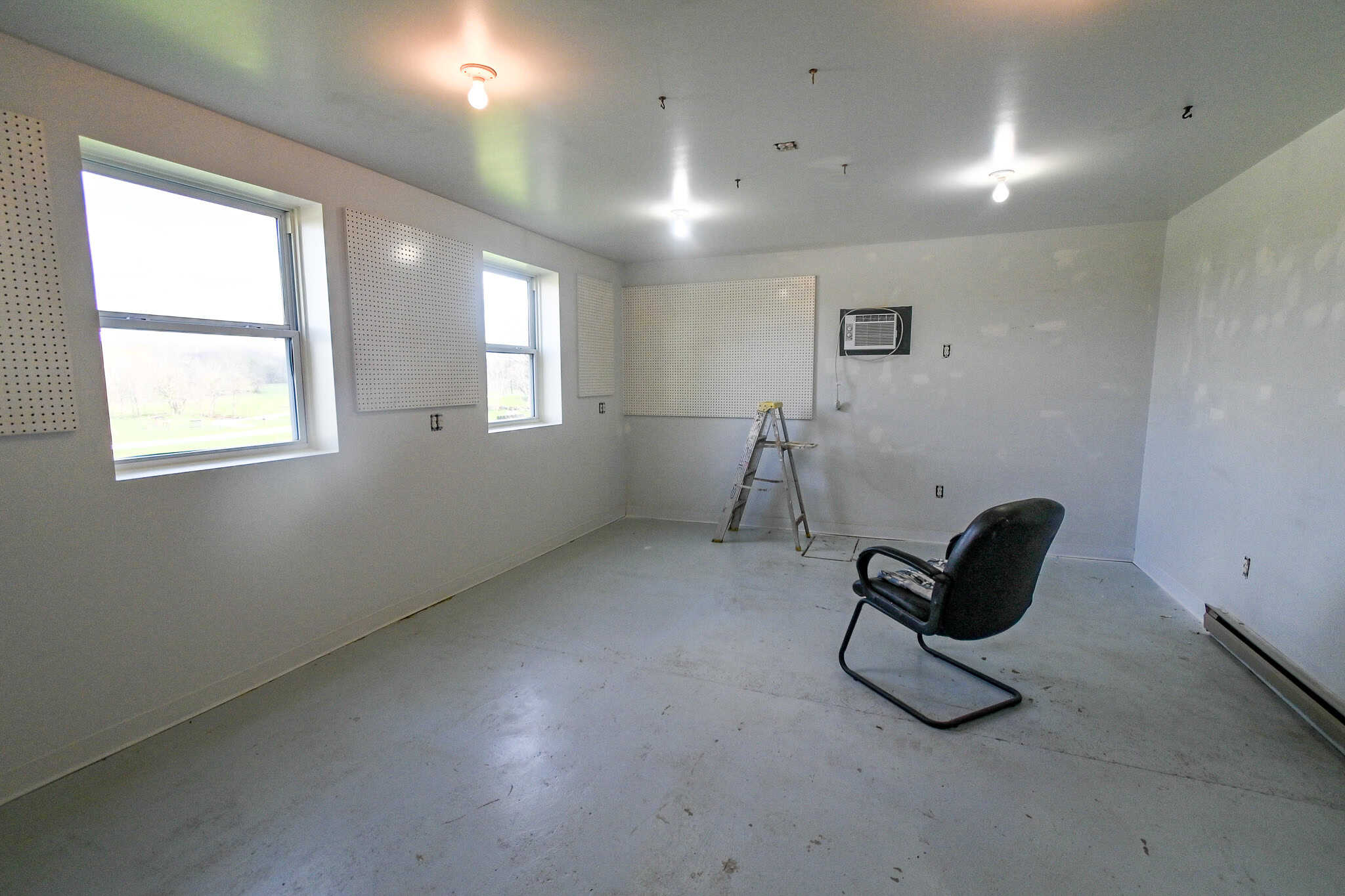 Home on acreage for sale Collins MO