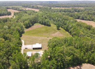 PRIVATE COUNTRY HOME FOR SALE IN TN 35 AC SHOP CREEK FIELDS