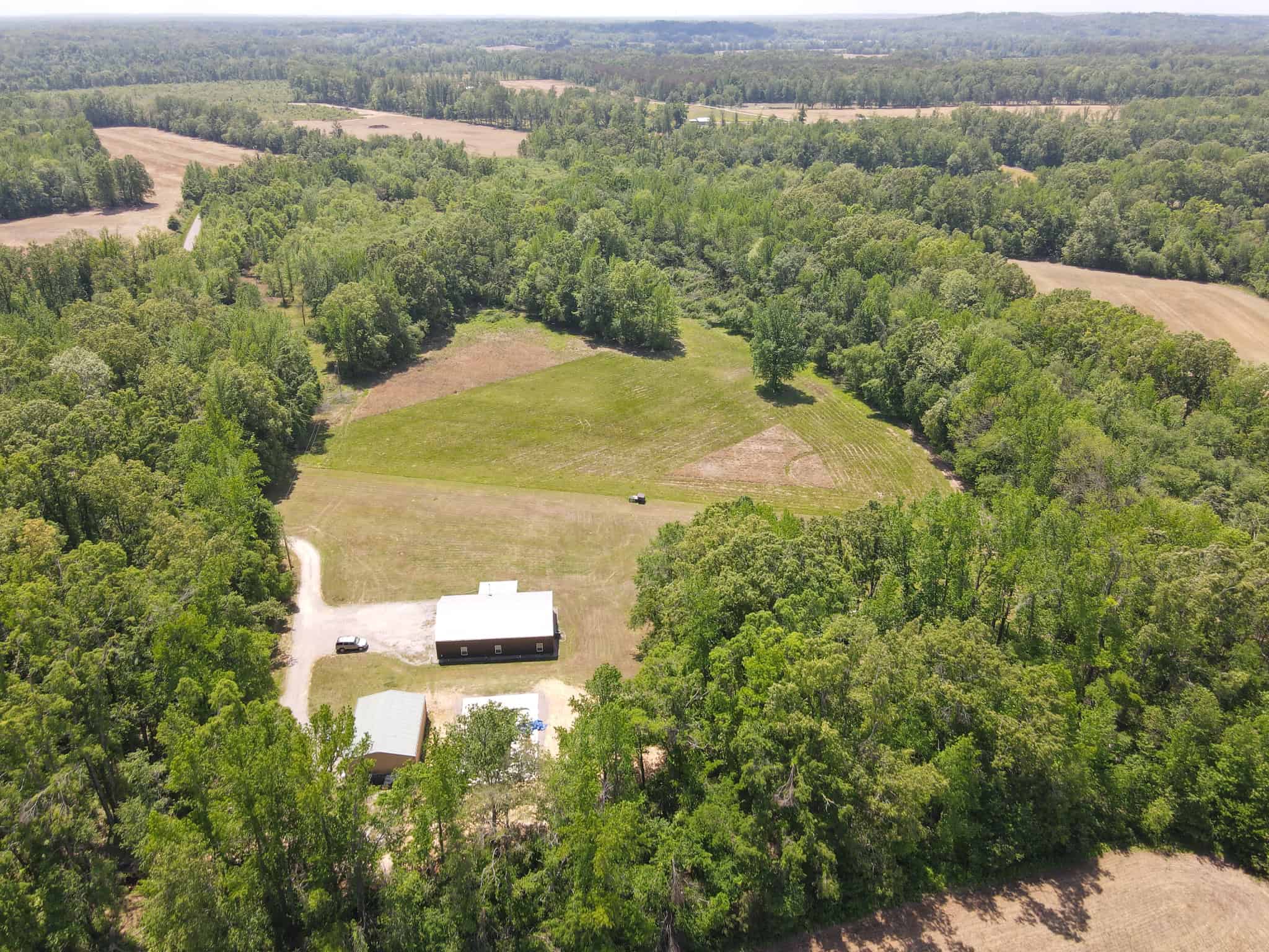 PRIVATE COUNTRY HOME FOR SALE IN TN 35 AC SHOP CREEK FIELDS