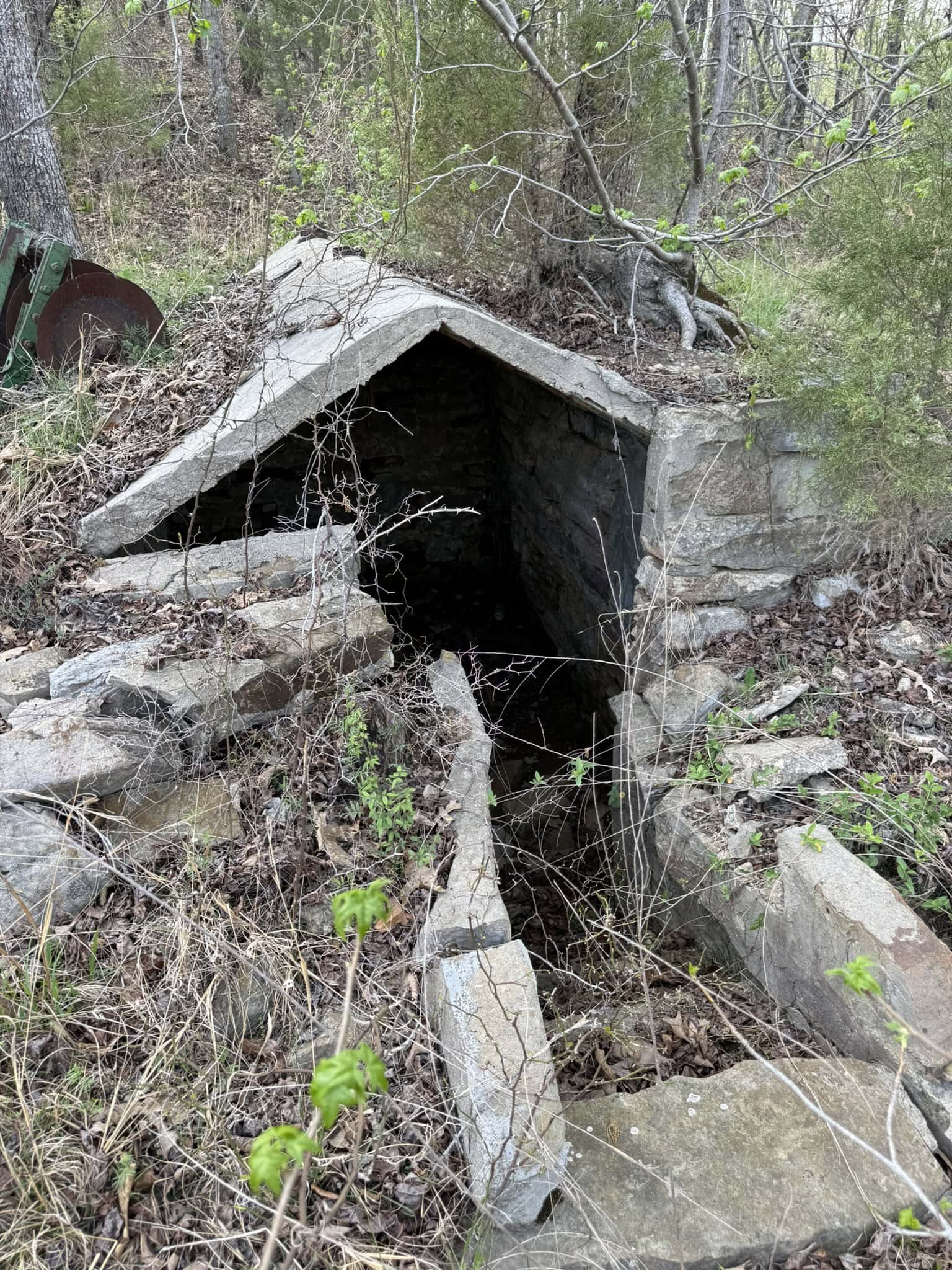 HUNTING LAND IN THE OZARK MOUNTAINS