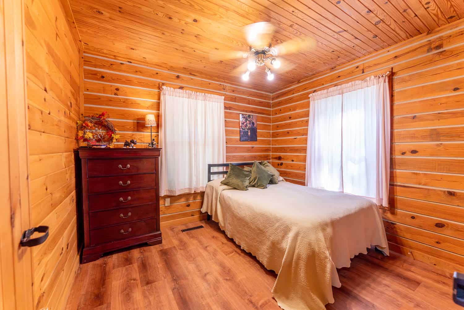 3804 MC 6074, Flippin, Arkansas