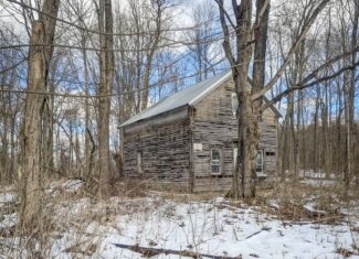 Tract 13 – This old home site along the road with split potential