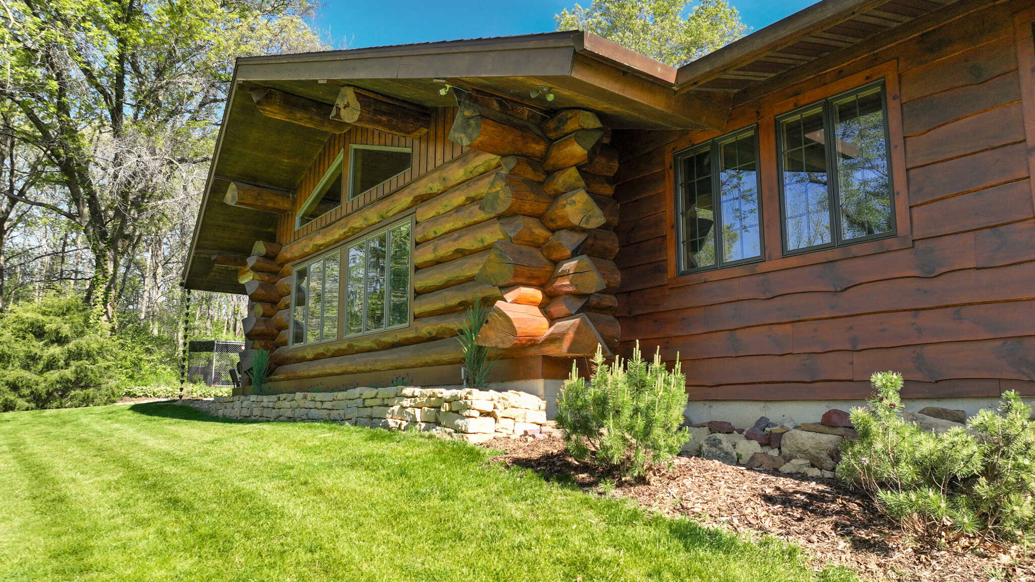 30-Acre Luxury Log Estate | Trophy Whitetail Sanctuary & Private Legacy Retreat in Argyle