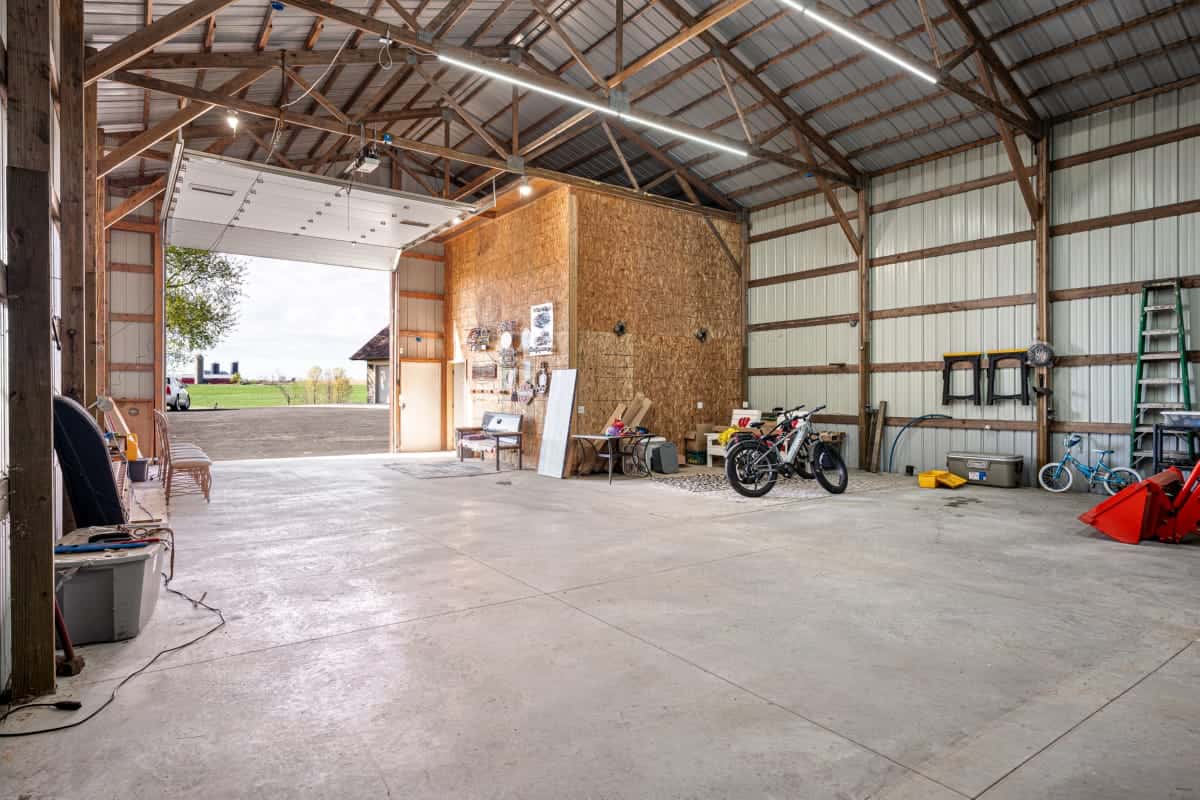 92-Acre Driftless Region Luxury Hunting Estate for Sale in Richland County, Wisconsin | Custom Home, Trophy Whitetails & Ridge-Top Views