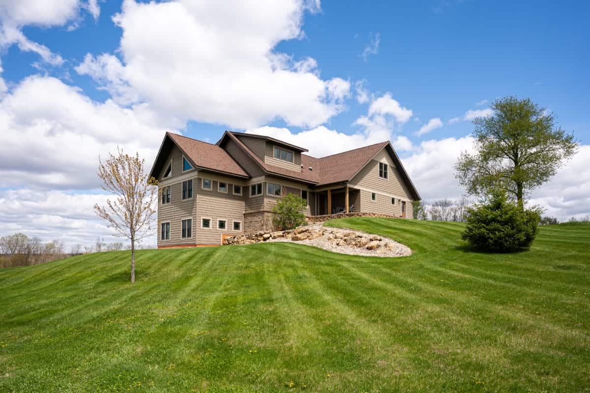 92-Acre Driftless Region Luxury Hunting Estate for Sale in Richland County, Wisconsin | Custom Home, Trophy Whitetails & Ridge-Top Views