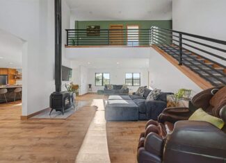 Luxury rural living in the heart of Wisconsin’s scenic Coulee Region