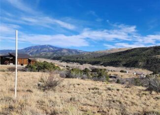 Colorado Mountain Building Lot In Salida Well and Electric