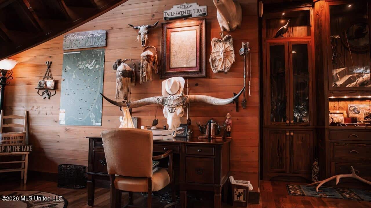 Luxury Estate on 98 Acres in Camden, AL