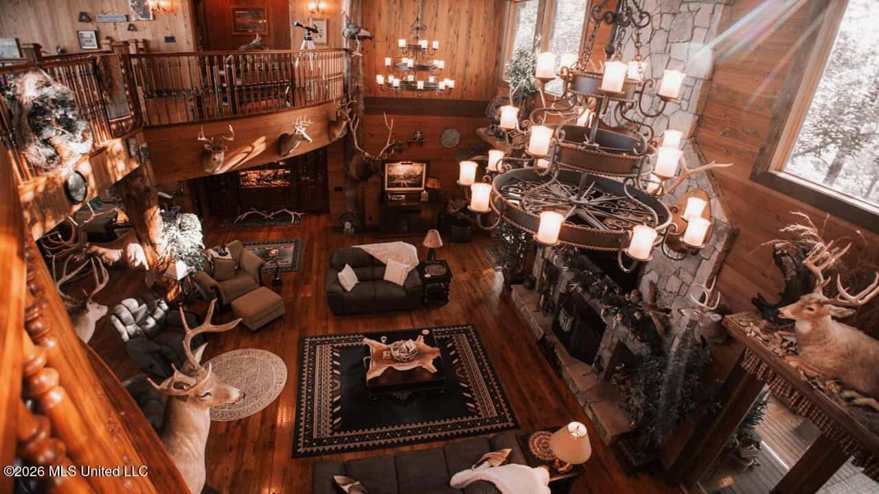 Luxury Estate on 98 Acres in Camden, AL