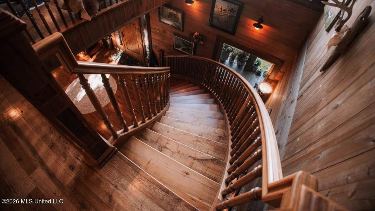 Luxury Estate on 98 Acres in Camden, AL