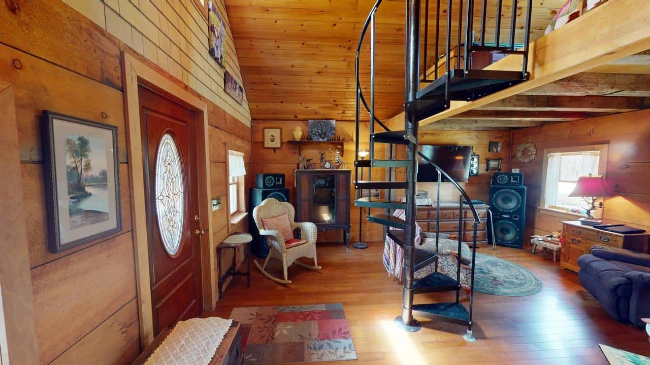 Bungalow Style Home with 53 Acres – Kingman, Maine