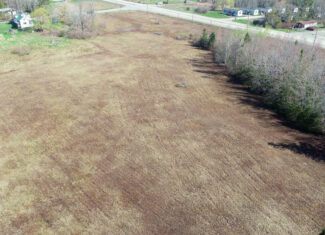 Large Land Parcel with Potential – Ellsworth, Maine