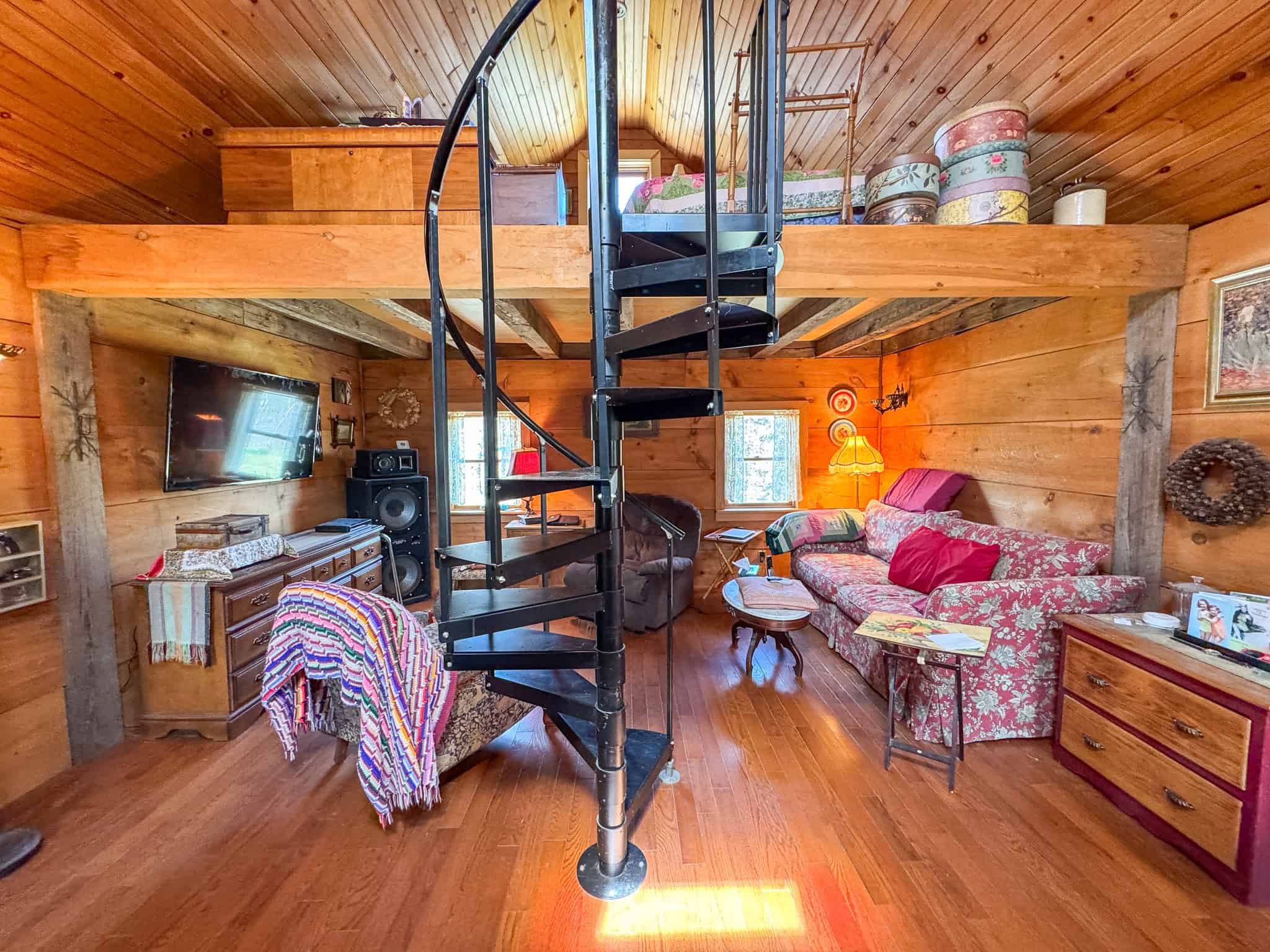Bungalow Style Home with 53 Acres – Kingman, Maine