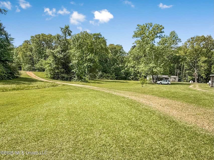Home and Mobile Home for Sale on 25 Acres in Hinds County