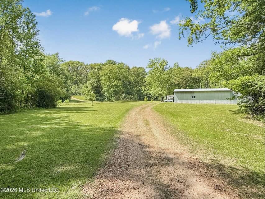 Home and Mobile Home for Sale on 25 Acres in Hinds County