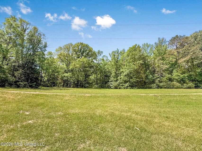 Home and Mobile Home for Sale on 25 Acres in Hinds County