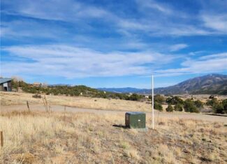 Colorado Mountain Building Lot In Salida Well and Electric