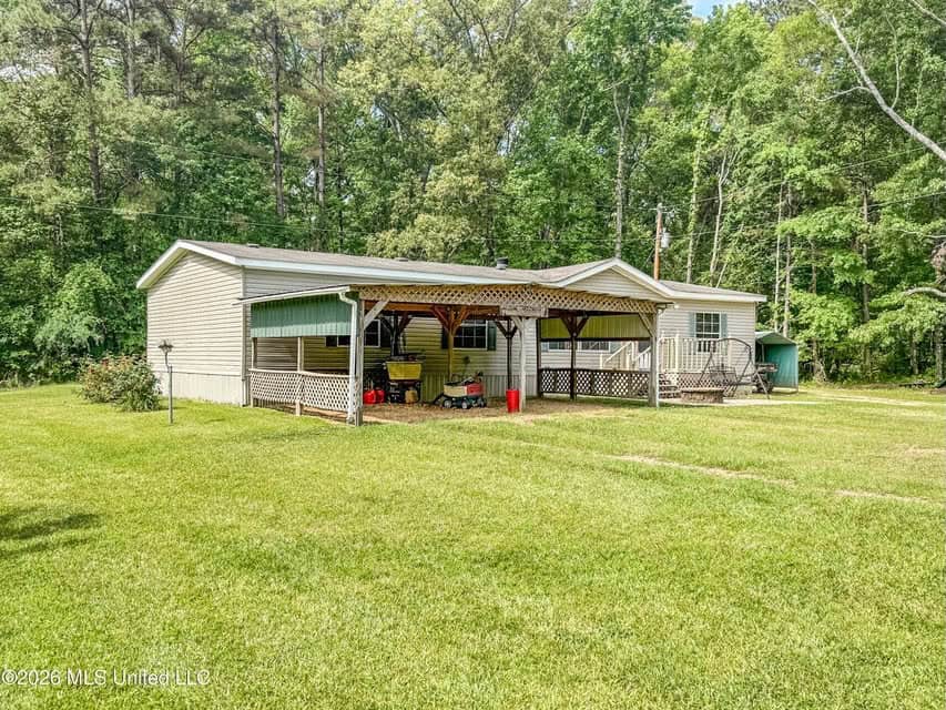 Home and Mobile Home for Sale on 25 Acres in Hinds County