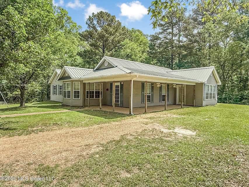 Home and Mobile Home for Sale on 25 Acres in Hinds County