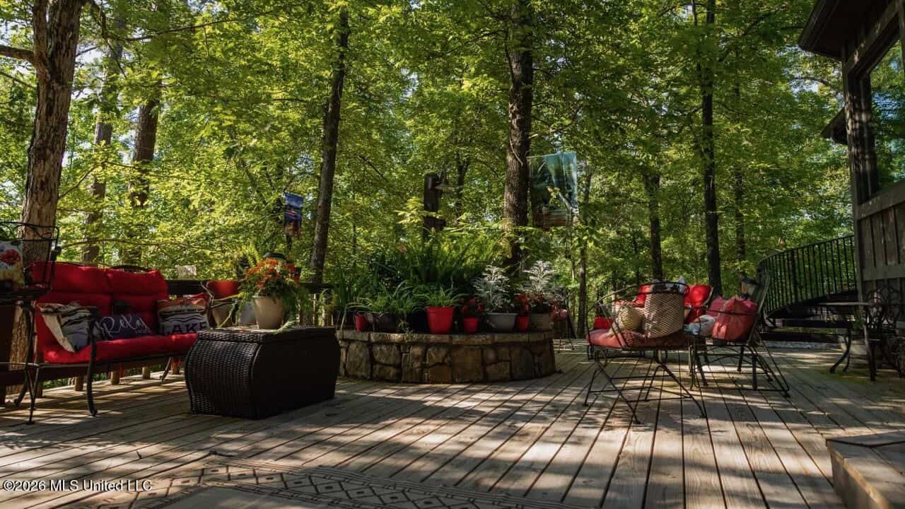Luxury Estate on 98 Acres in Camden, AL