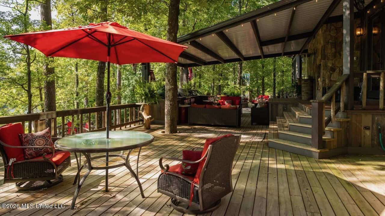 Luxury Estate on 98 Acres in Camden, AL