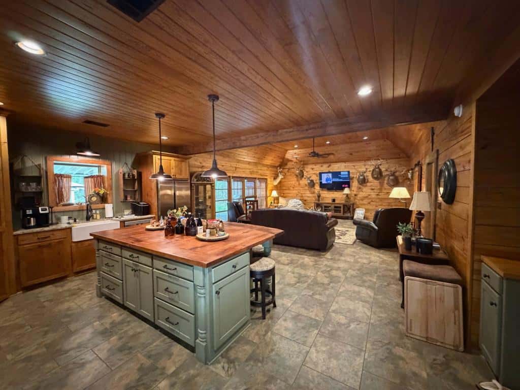 Hunting land with a Camp on Saline Lake Winn Parish LA