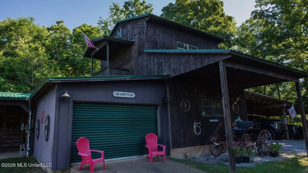 Luxury Estate on 98 Acres in Camden, AL