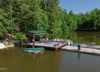 Luxury Estate on 98 Acres in Camden, AL