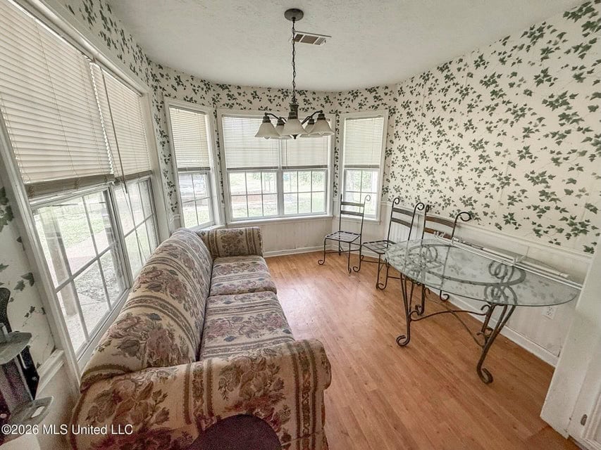 Home and Mobile Home for Sale on 25 Acres in Hinds County