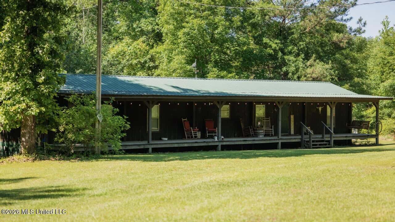 Luxury Estate on 98 Acres in Camden, AL