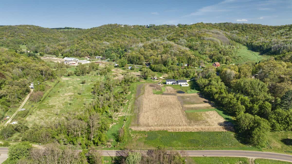 Luxury rural living in the heart of Wisconsin’s scenic Coulee Region