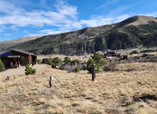 Colorado Mountain Building Lot In Salida Well and Electric