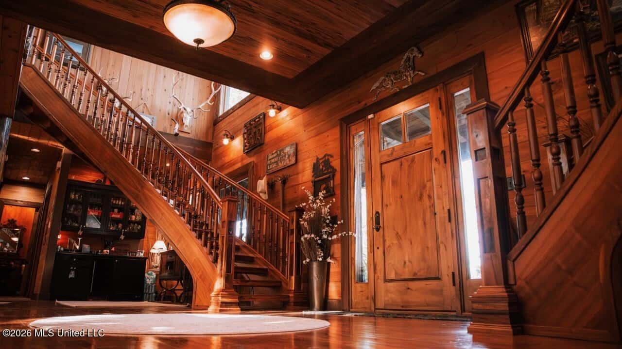 Luxury Estate on 98 Acres in Camden, AL