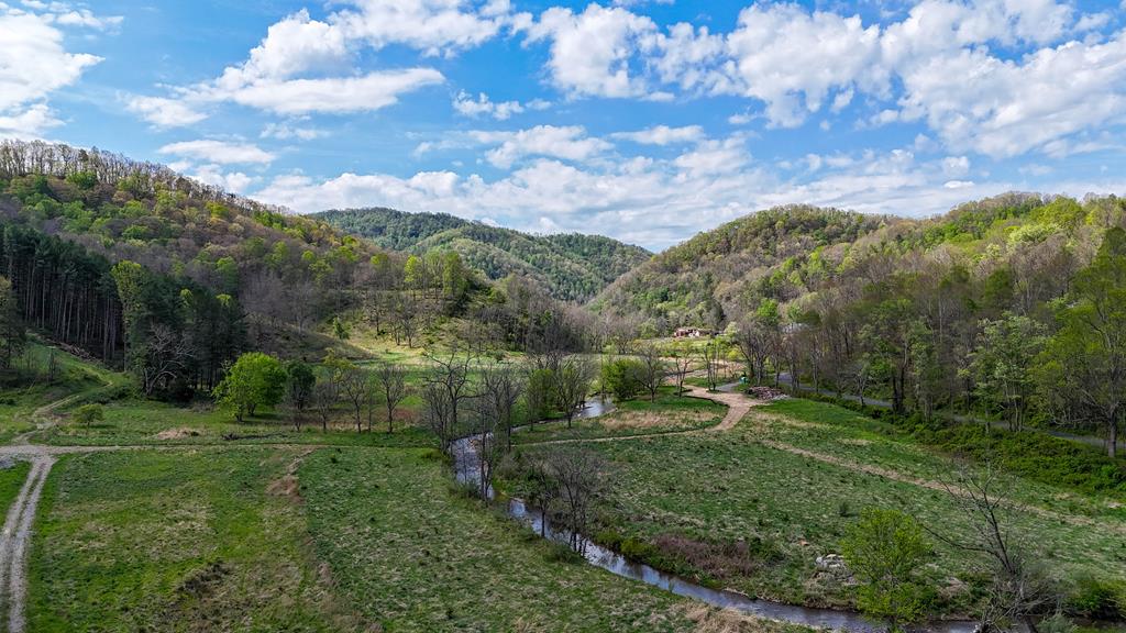 1,200-Acre Tazewell Mountain Legacy: The Dry Fork Estate