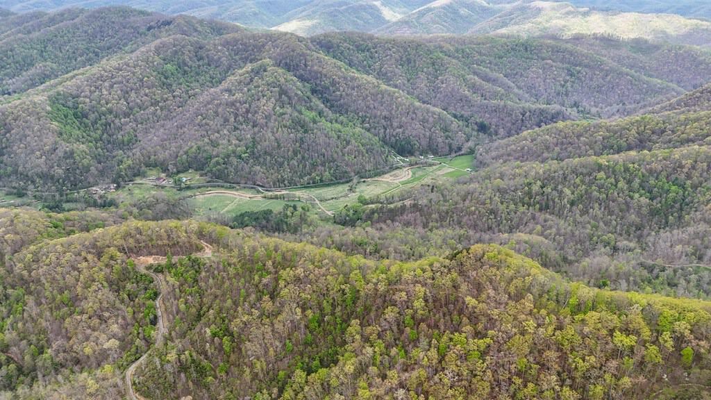1,200-Acre Tazewell Mountain Legacy: The Dry Fork Estate