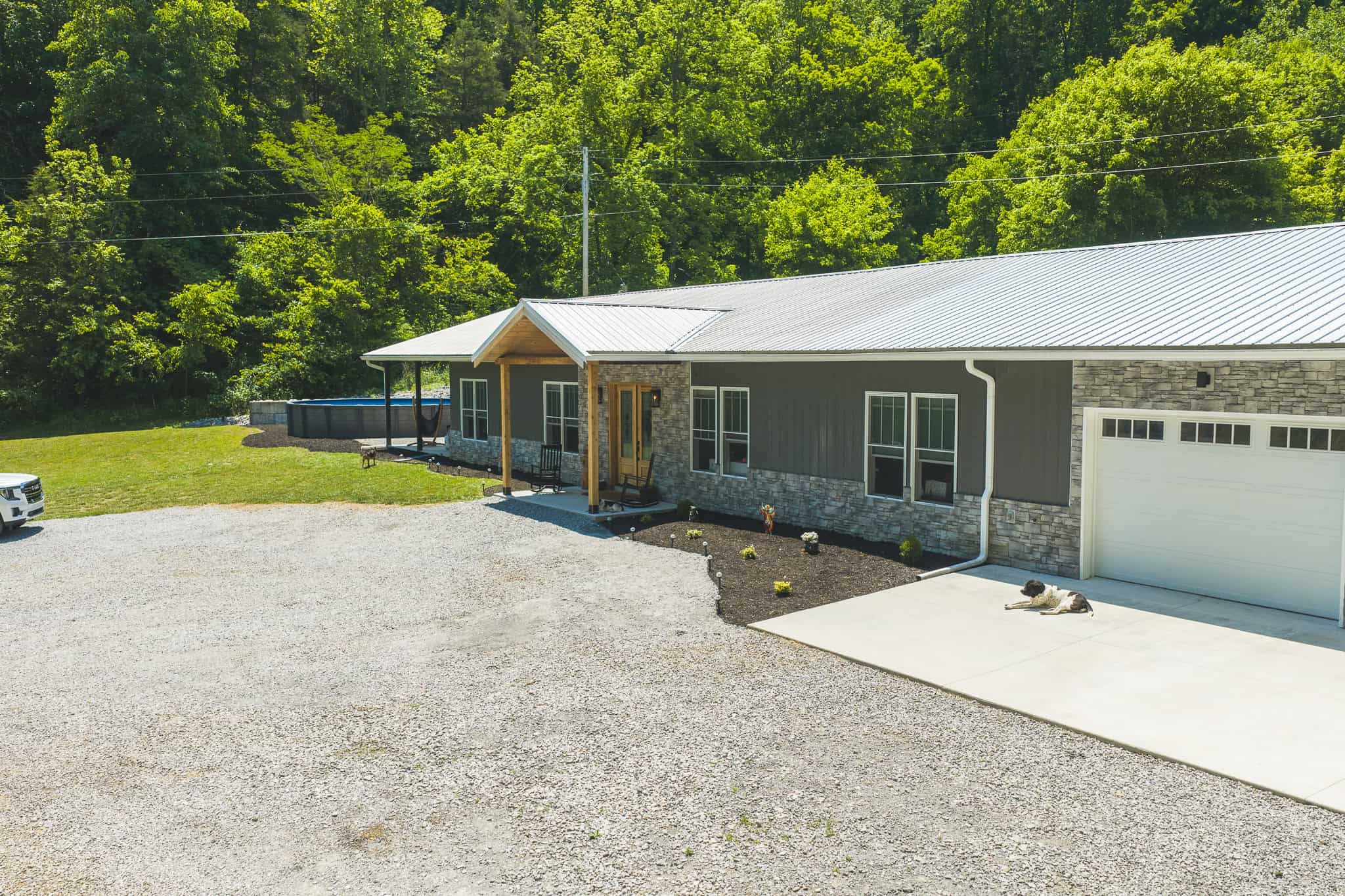 Three Bedrooms? Try Seven Rooms of Unlimited Potential. East TN-Claiborne County Hunting Lodge