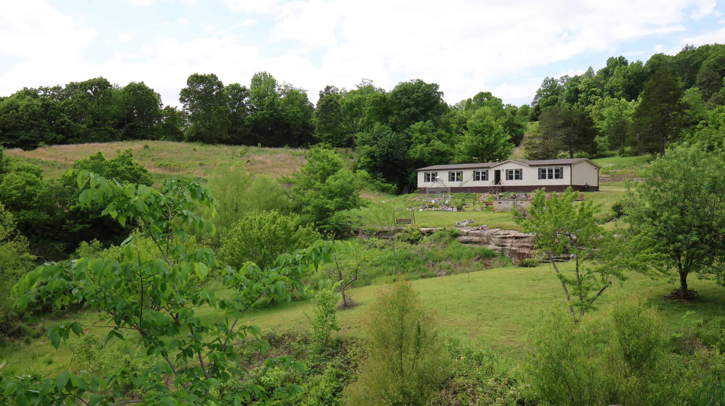 HOME AND LARGE ACREAGE FOR SALE IN NORTH CENTRAL ARKANSAS