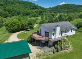 Scenic Country Home & Trophy Whitetail Retreat Near Wildcat Mountain State Park – 21.78 Acres in Vernon County, Wisconsin