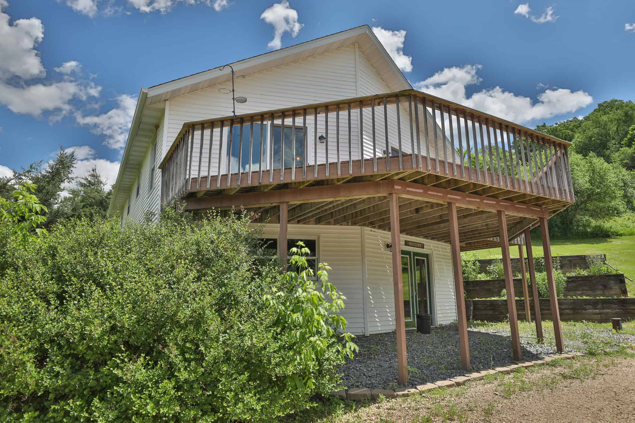 Scenic Country Home & Trophy Whitetail Retreat Near Wildcat Mountain State Park – 21.78 Acres in Vernon County, Wisconsin